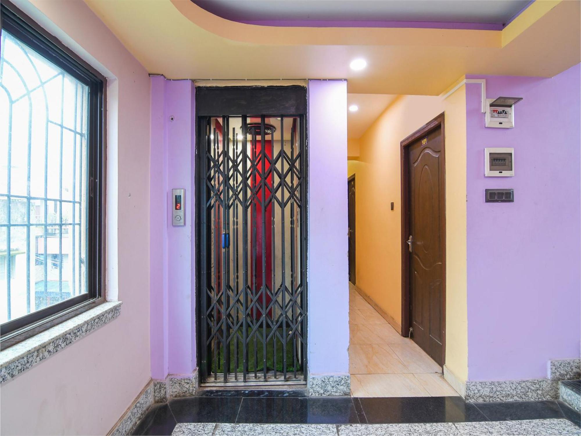 Oyo Flagship Hotel Red Velvet Hugli-Chinsurah Kültér fotó