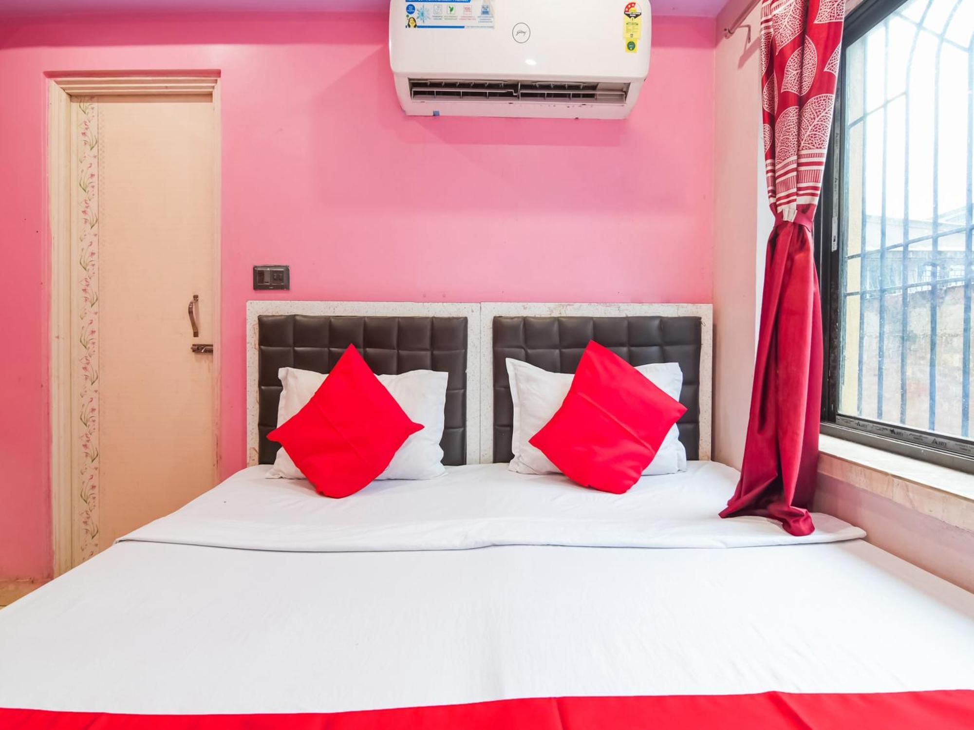 Oyo Flagship Hotel Red Velvet Hugli-Chinsurah Kültér fotó