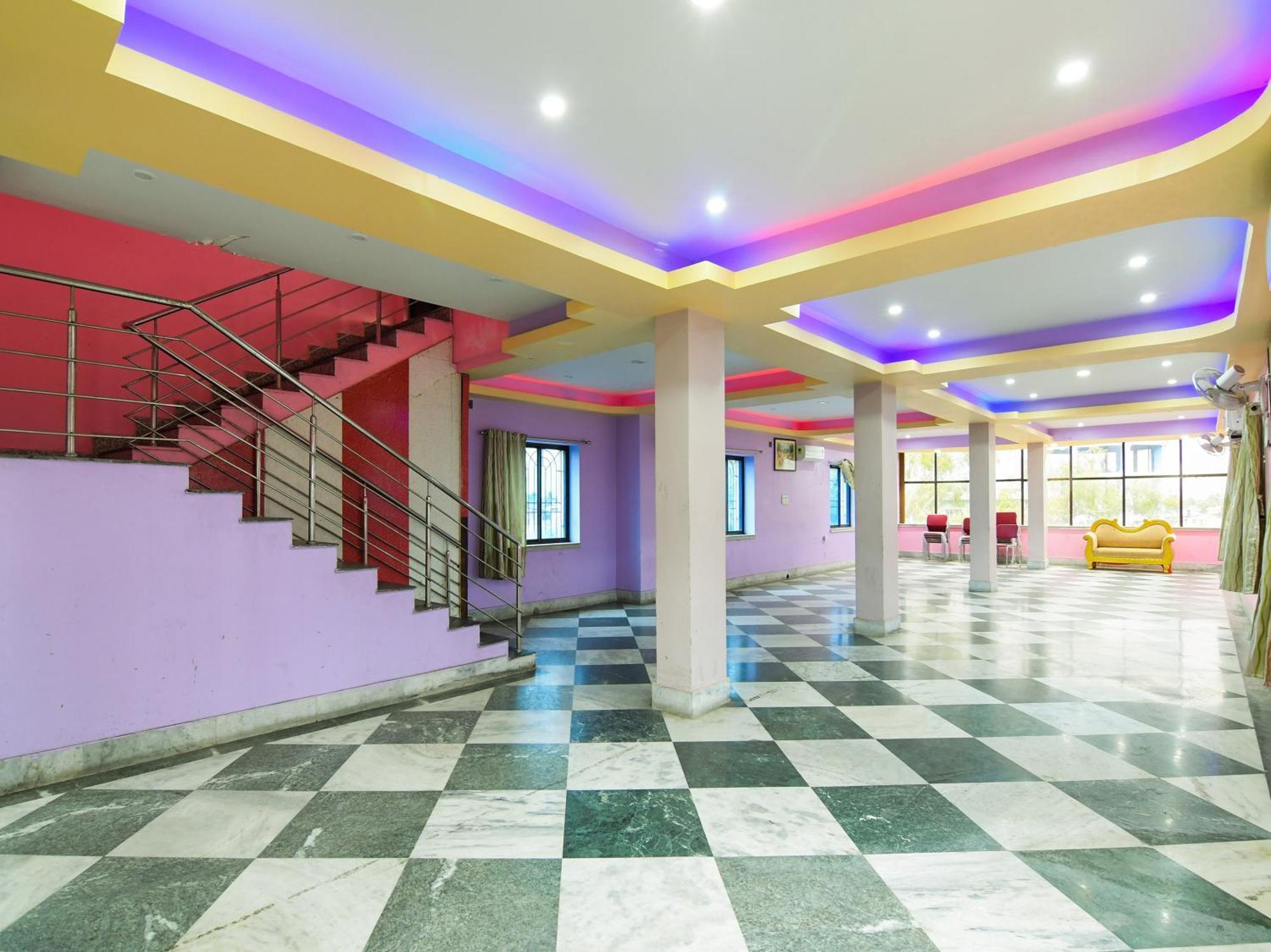 Oyo Flagship Hotel Red Velvet Hugli-Chinsurah Kültér fotó